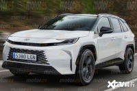 丰田全新一代rav4换凯美瑞前脸！车身尺寸大幅加长